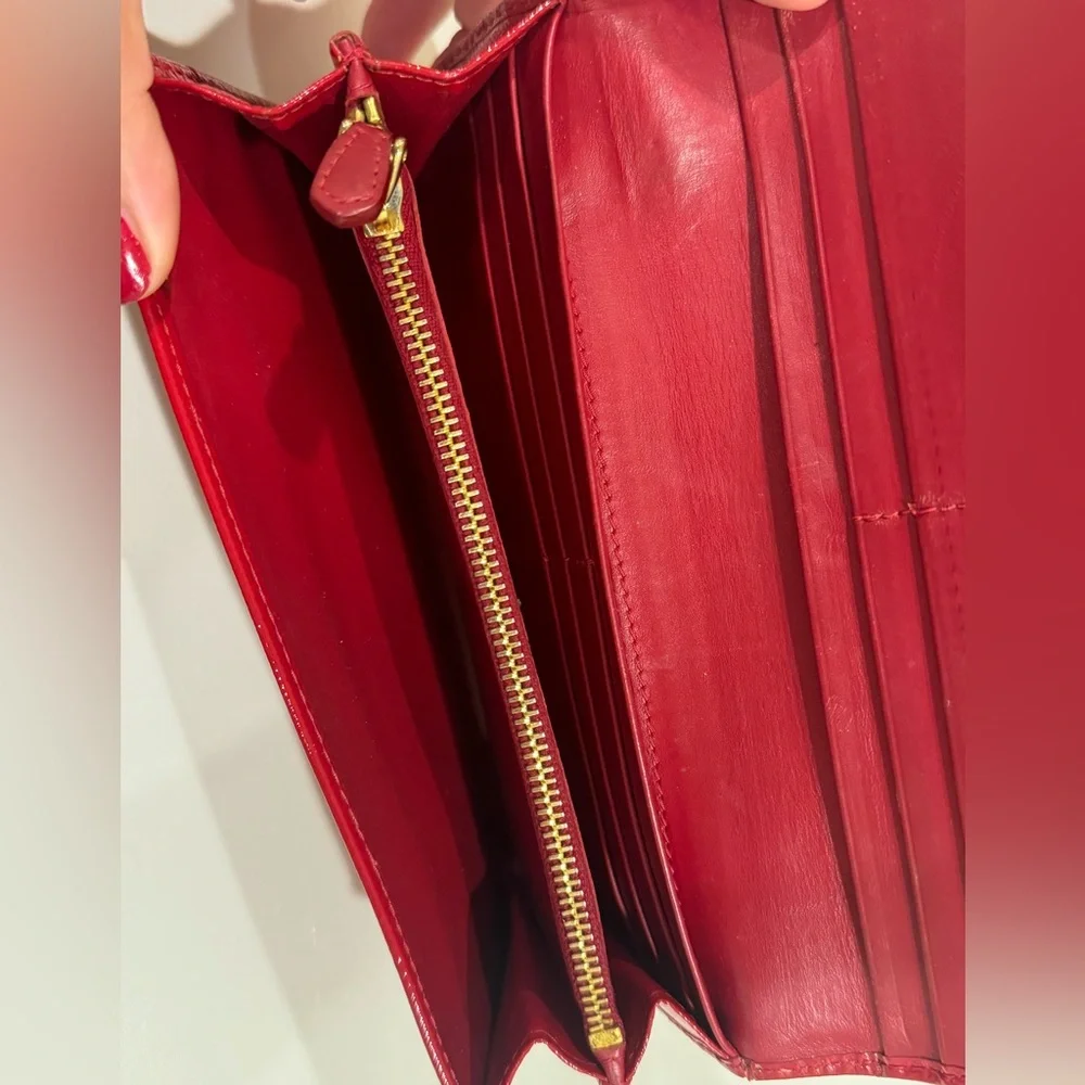 Prada bow wallet *RARE* - Picture 2 of 9